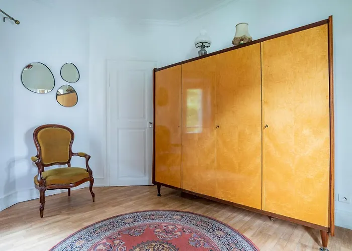 Дом отдыха Petit Manoir En - Parking Prive - 15 Min Hyper-centre