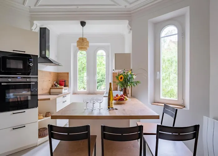 Дом отдыха Petit Manoir En - Parking Prive - 15 Min Hyper-centre